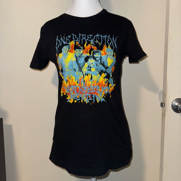 One Direction Tee - Picture 1 of 3